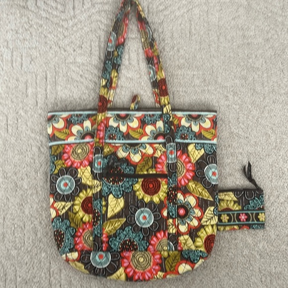 Vera Bradley tote and change purse - Picture 1 of 3